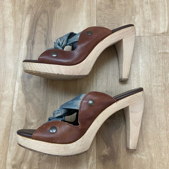Cynthia Vincent brown leather metallic canvas slide wooden mules sandal heels 8 - Picture 2 of 10